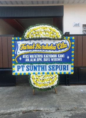 Papan Bunga Duka di Pulau Tidung